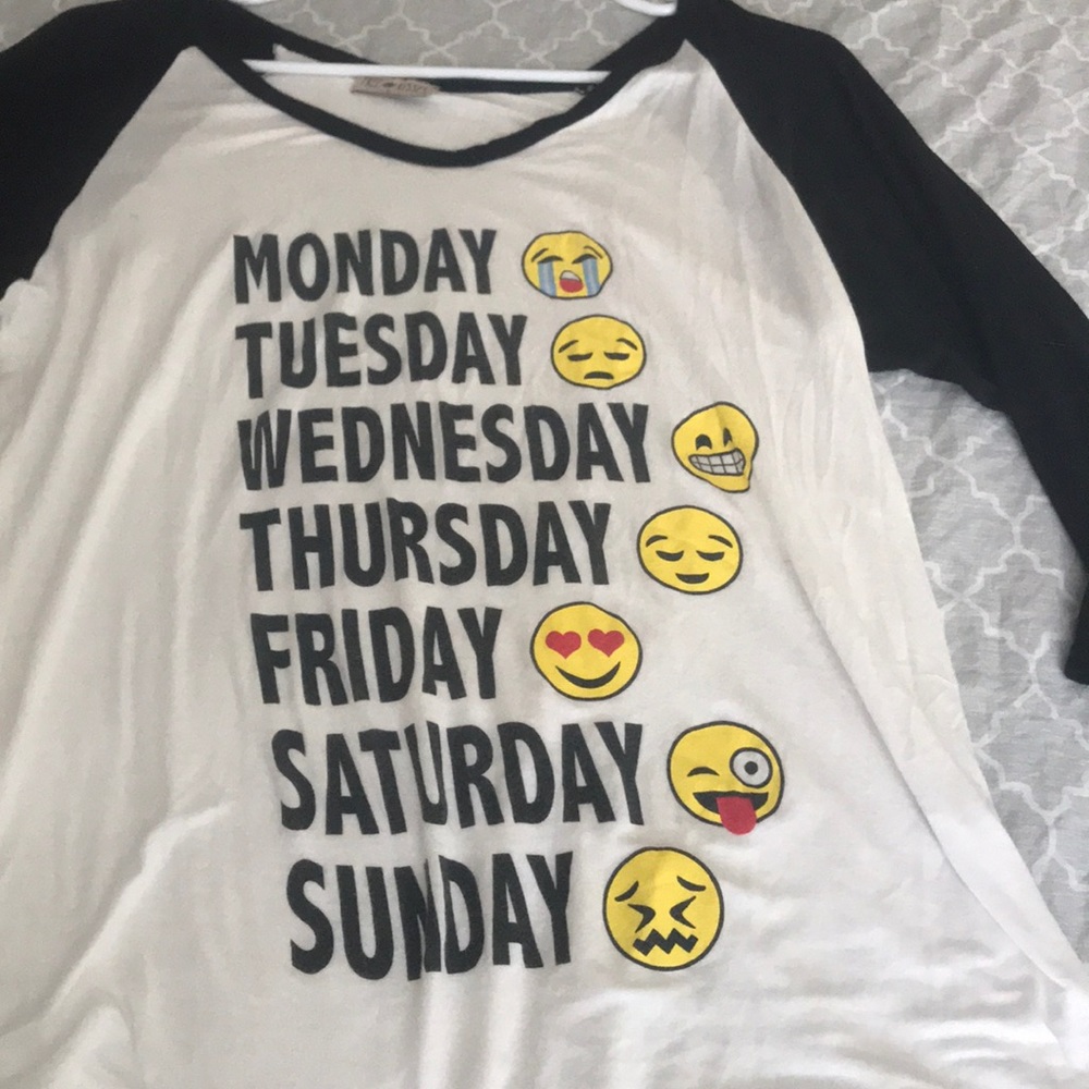 3/4 sleeve shirt